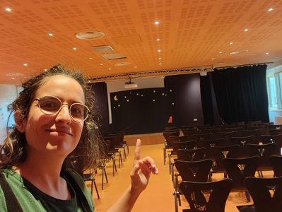 Photo de la salle de spectacle du collège